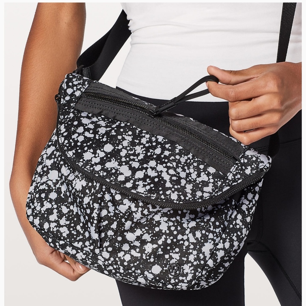 NWT Lululemon Festival Bag 5L - Picture 2 of 7